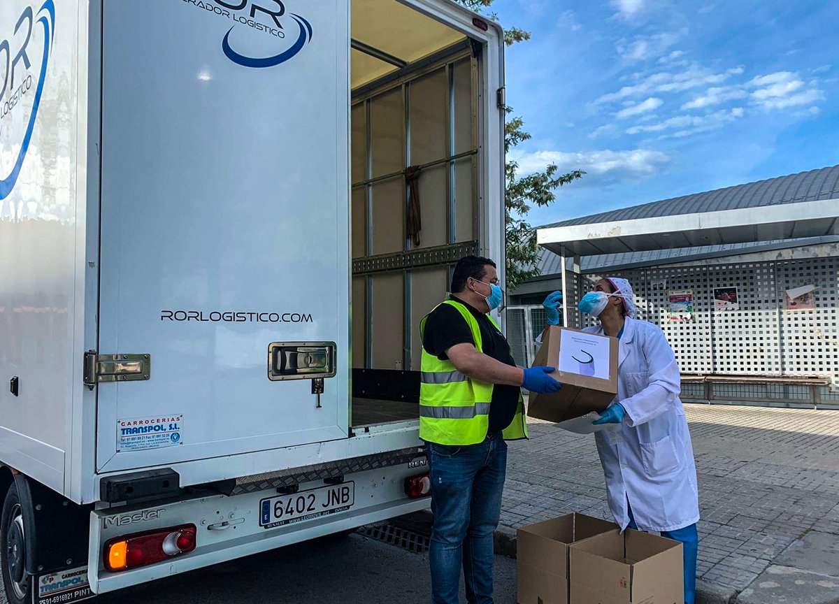 RORlogistico's tweet photo. ROR OL contribuyó al suministro de EPIs de protección para el @hbellvitge y el centro de salud de Esparreguera realizando sin coste alguno, el transporte de la donación de mascarillas por parte de @NifcoSP y @fazer_darth.
#TakingTheFuture #logistics #transport #Covid19 https://t.co/FAiTcLlRb0