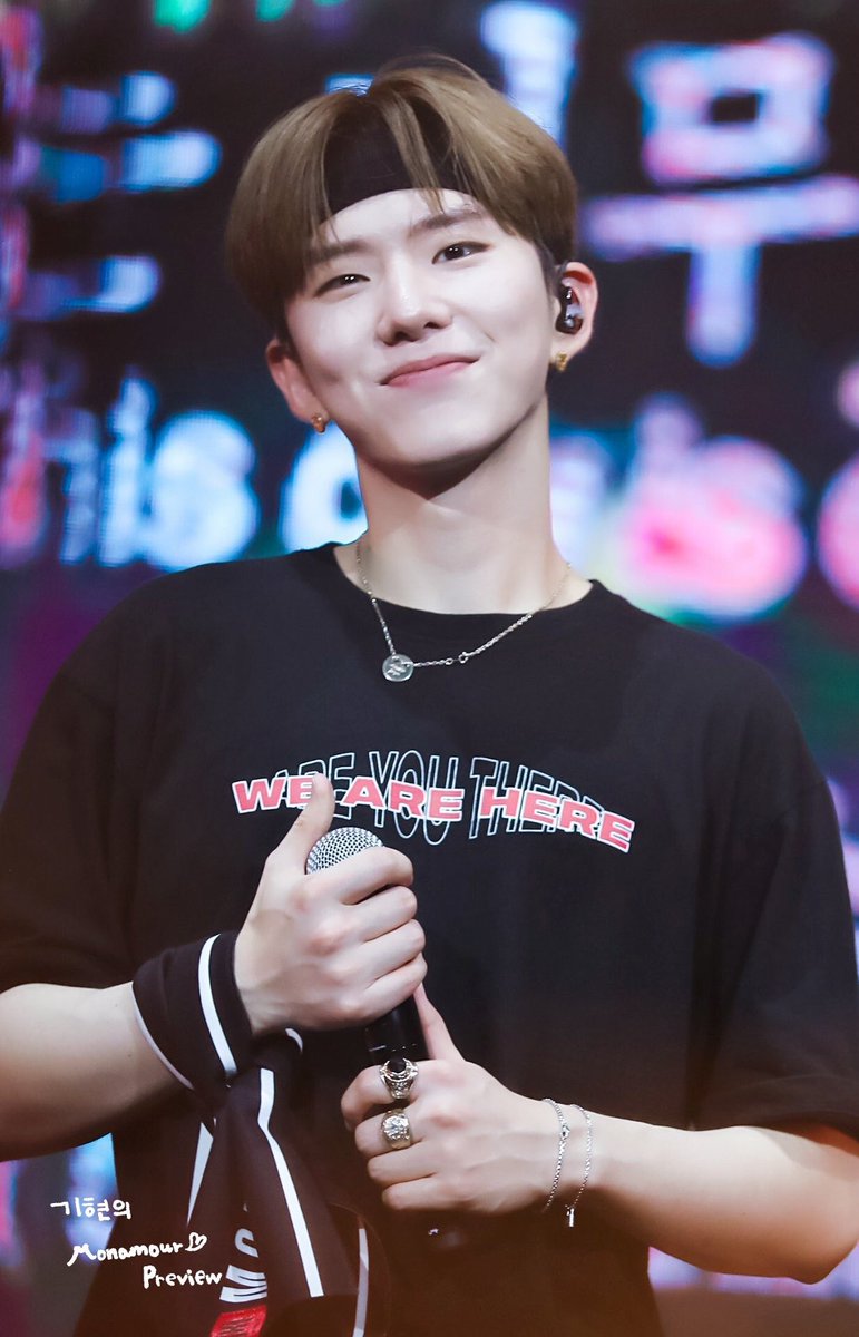 a very small thread of kihyun looking like he holds the whole world& #39;s love in his eyes