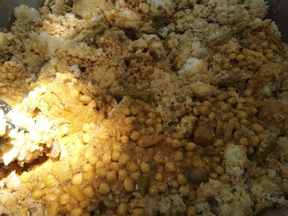 nagercoil_town's tweet photo. தொடர்ந்து 9 வது நாள்..
#உதவும்_கரங்கள்
உணவில்லாதவர்க்கு உணவு.
நன்றி...
#Parakkai https://t.co/AlEWp2uIS4