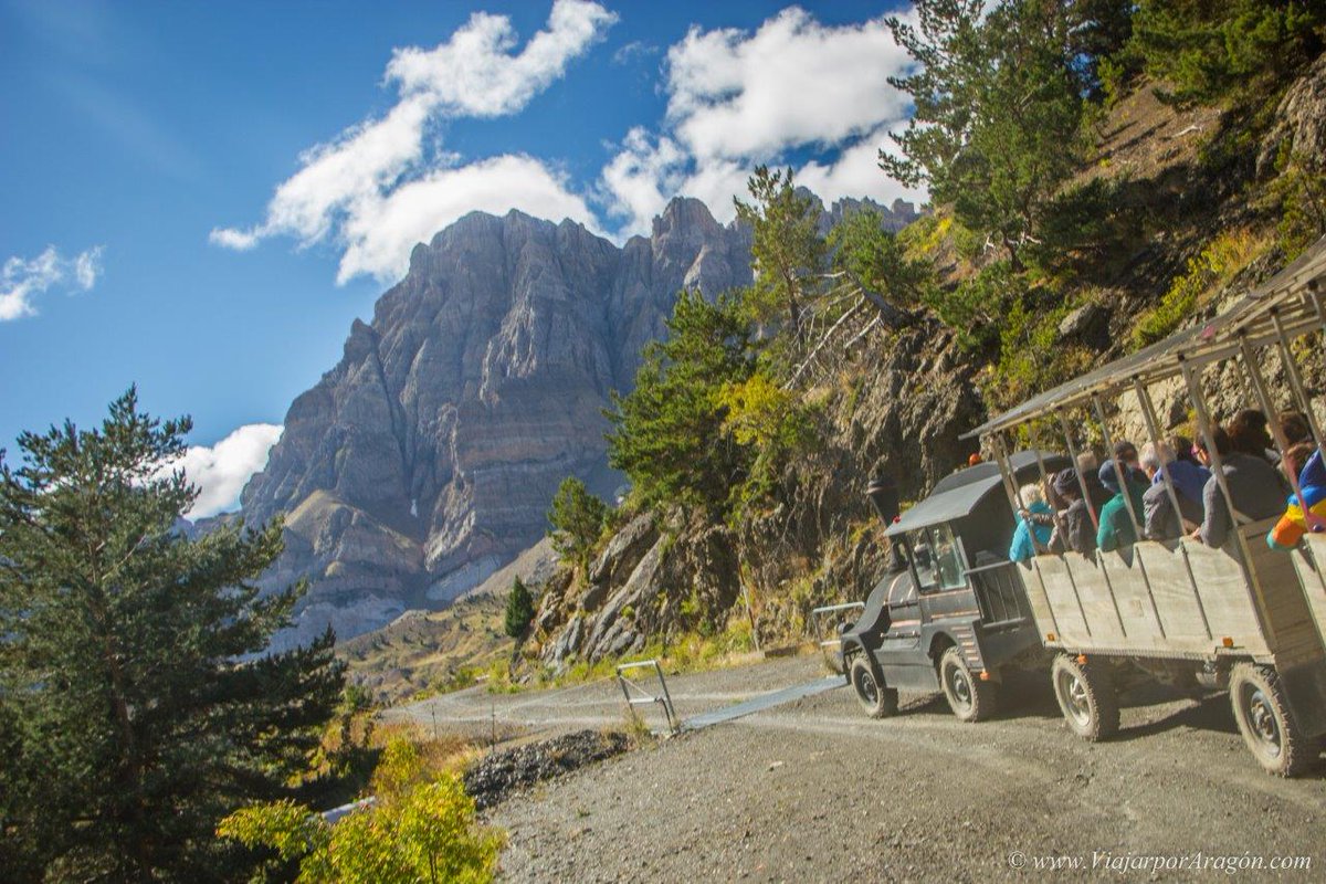 ViajarporAragon's tweet photo. VIAJAR POR ARAGÓN SIN SALIR DE CASA
Nuestro tour virtual por Aragón nos lleva hoy hasta el #ValleDeTena. #Formigal y #Panticosa, la #Partacua y sierra Tendeñera, el bosque del #Betato, #Lacuniacha, la Tirolina, los trenes, Dolmen de Santa Elena, brujería
https://t.co/c5HRWGOQPa https://t.co/QxvxZeXwVc