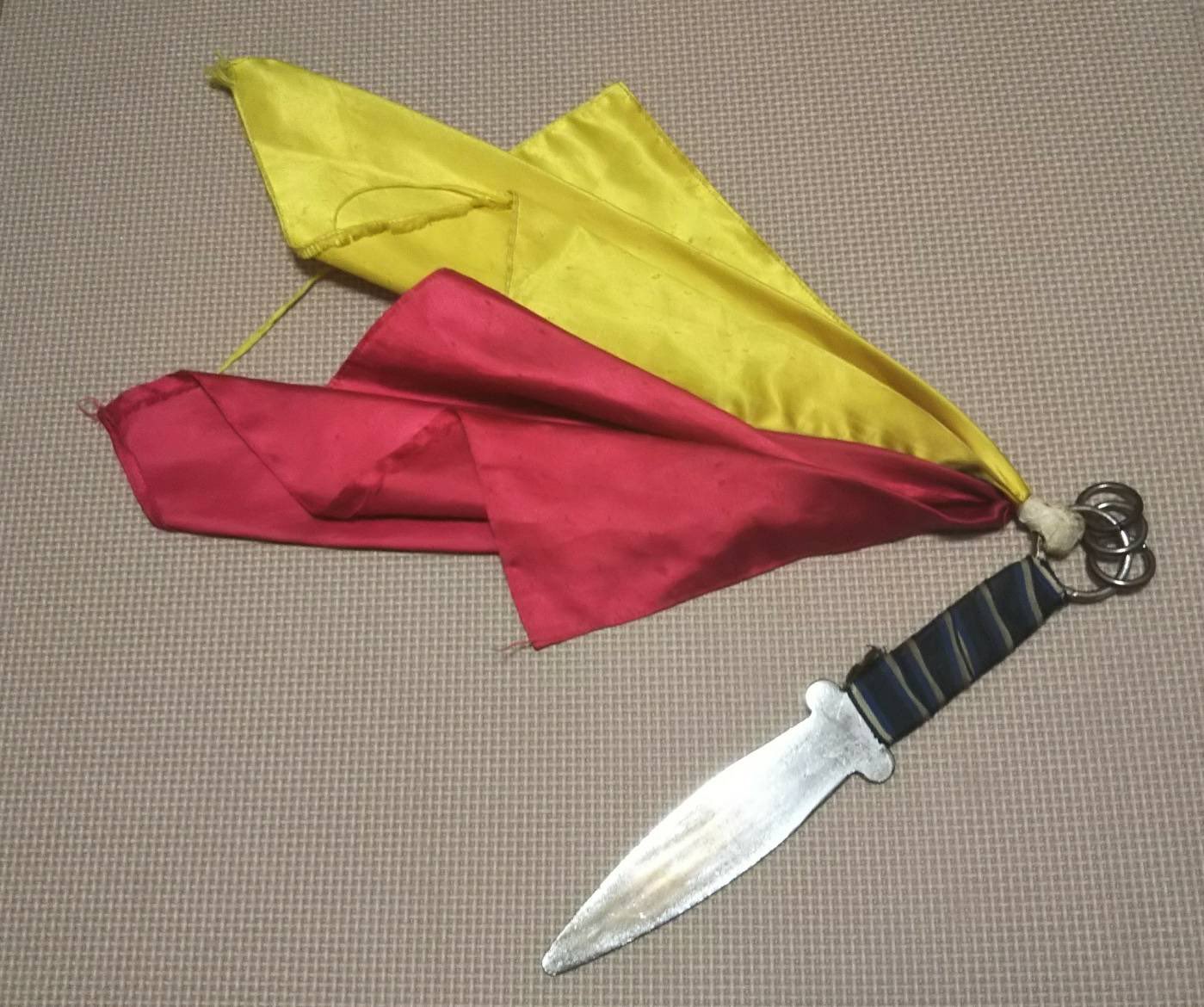中国古武器 となりあっ 双匕首 斧 峨嵋刺 セット 貴重品 おまけ付き