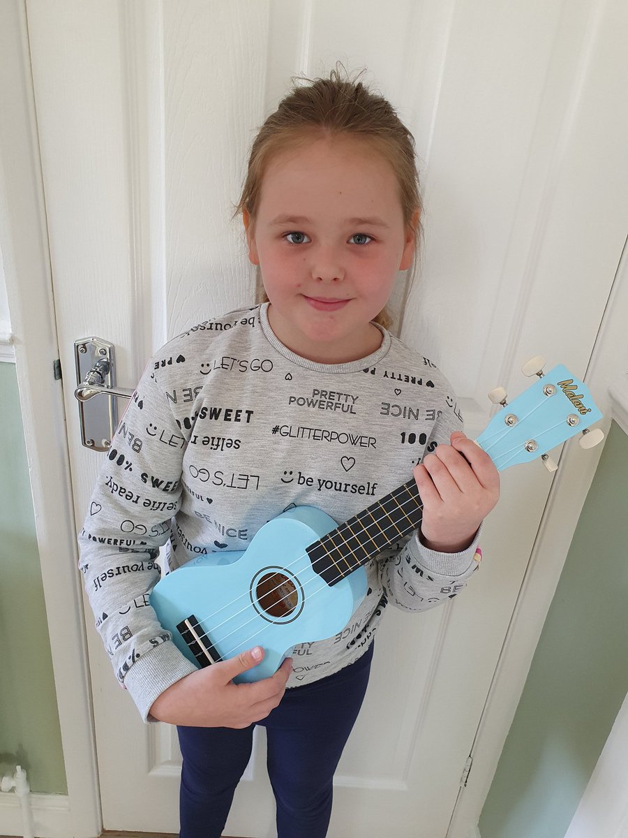 joeylampard's tweet photo. @RodbourneCheney Annie is super excited! Her ukulele arrived today, she wanted to carry on with her lessons 🎸🎶 https://t.co/fkJxV4Gvat