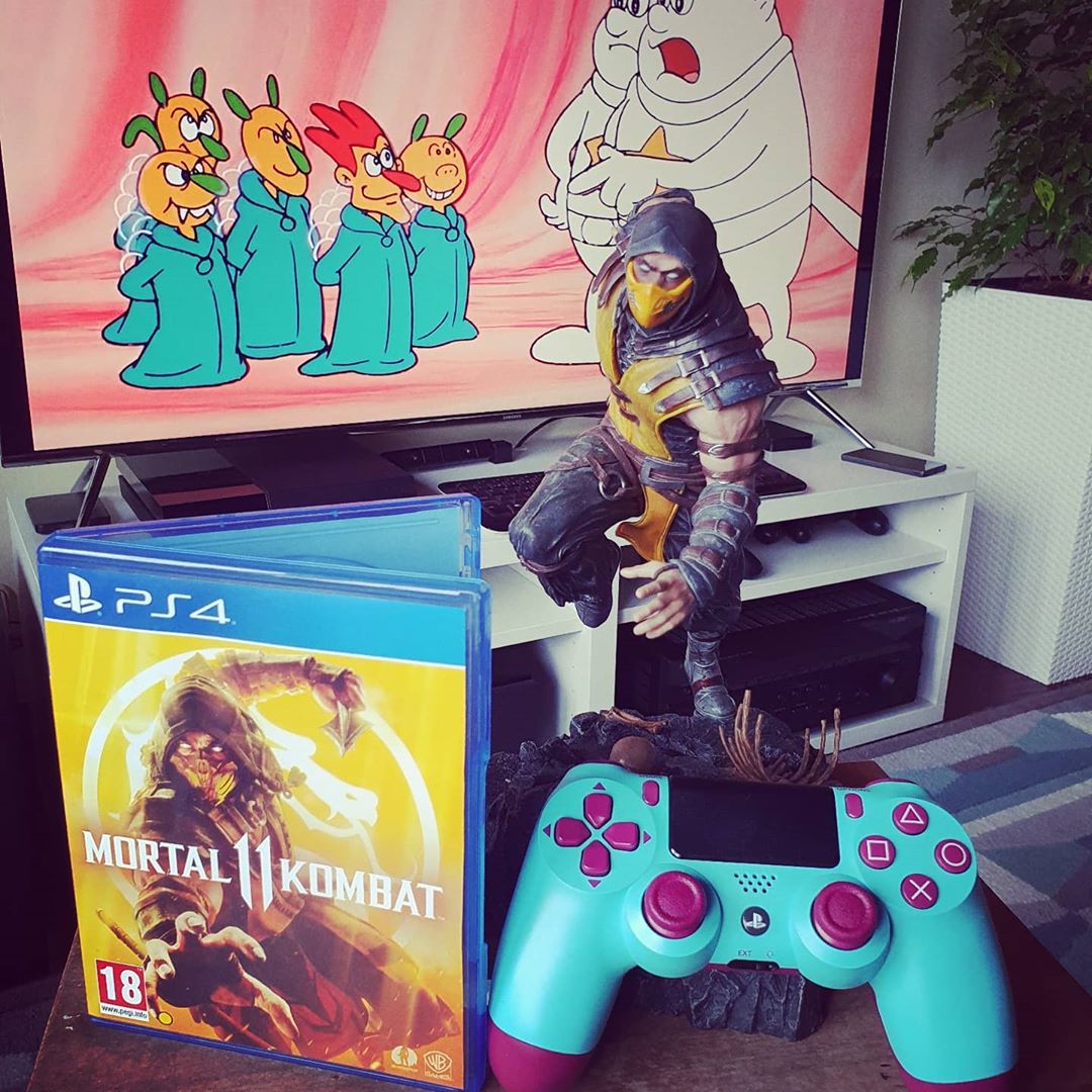Não é só com o "Era Uma Vez... A Vida" que se aprende sobre o corpo humano. 💀🎮 #ficoemcasa #playstation #mortalkombat #gaming #corpohumano #eraumavez #jogos