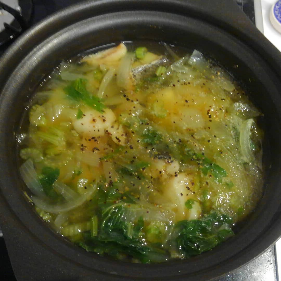 阿久津佑希 作りおき セロリとトマトとアボカドのツナサラダ セロリと鱈のスープ 手料理 料理好き女子 ダイエットメニュー 作りおきスープ 作りおきサラダ 自炊生活