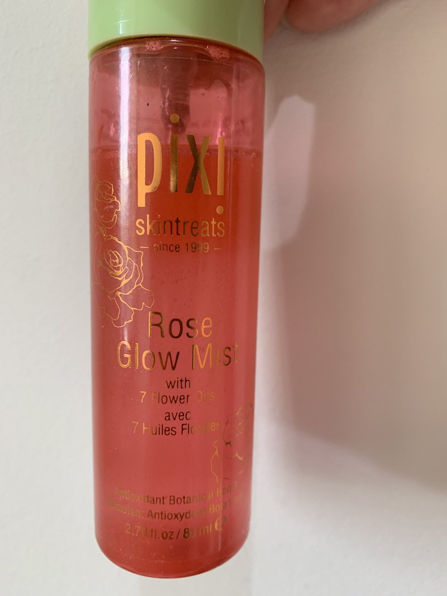 katbeautyaddict's tweet photo. In this nice hot weather the @PIXIBeauty Rose Glow Mist has been keeping me feeling refreshed! I ❤️ the 🌹 smell! https://t.co/pgq0mEdST5