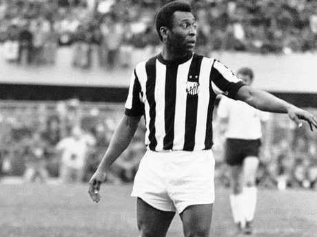 PHOTOS OF PELÉ