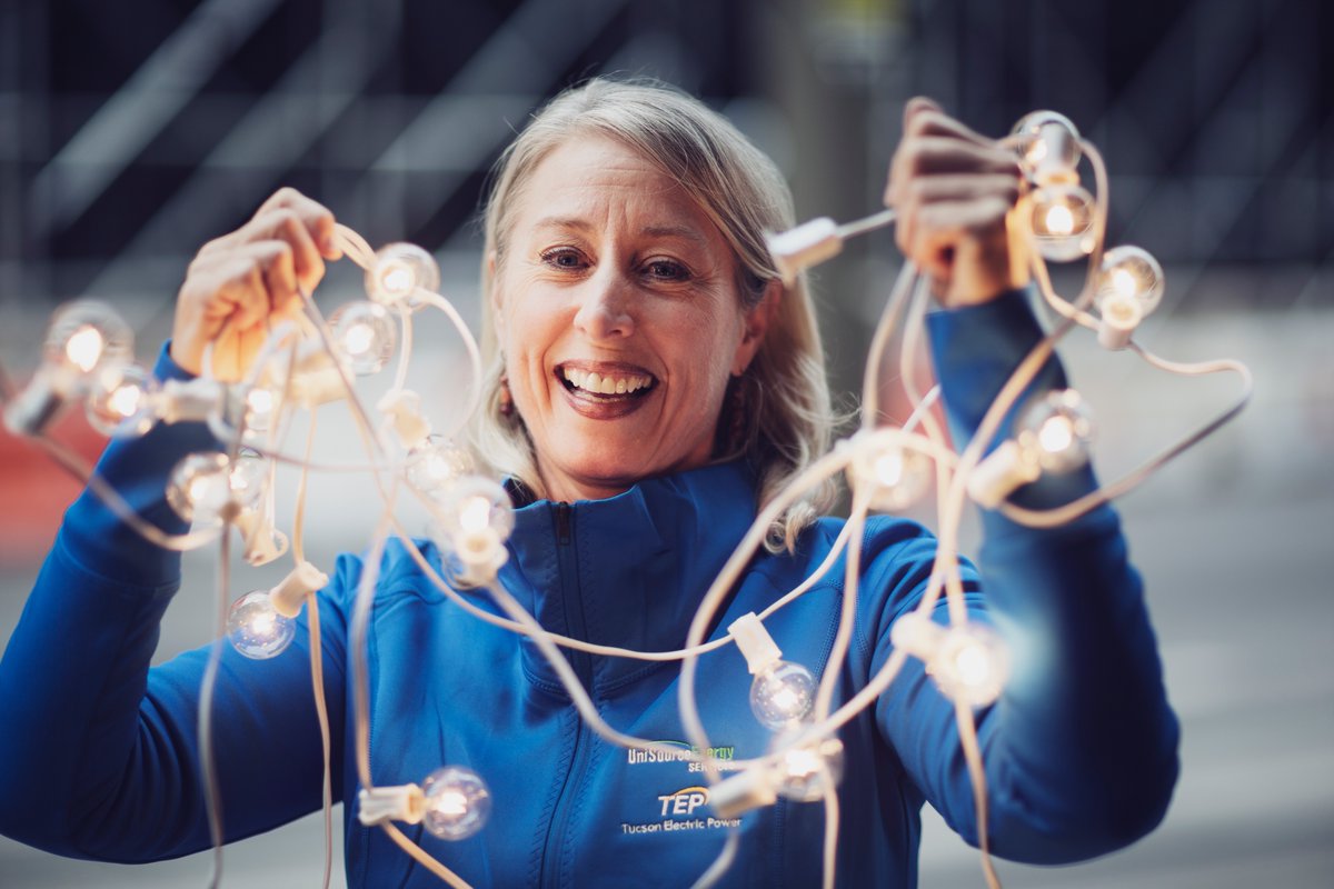 Fortis_NA's tweet photo. It's National Volunteer Week & we're giving a big high five to our employees who contribute so much time in their communities to support others. The social/economic well-being of our villages and towns relies heavily on volunteers. #weallmoveforwardwhenwegiveback #NVW2020 https://t.co/PabRNH0D4E