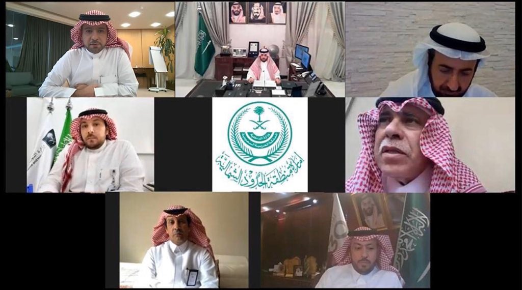 عجلة التنمية في بلادنا مستمرة، وتلبية احتياجات المواطنين هدف لايتوقف.
اجتمعنا اليوم مع زملائي أصحاب المعالي وزير التجارة ووزير الصحة اجتماعًا رقميا لمراجعة احتياجات منطقة الحدود الشمالية بدعوة من سمو أمير المنطقة، نشكر سموه على حرصه الدائم واهتمامه بإسكان المنطقة وشؤونها البلدية.