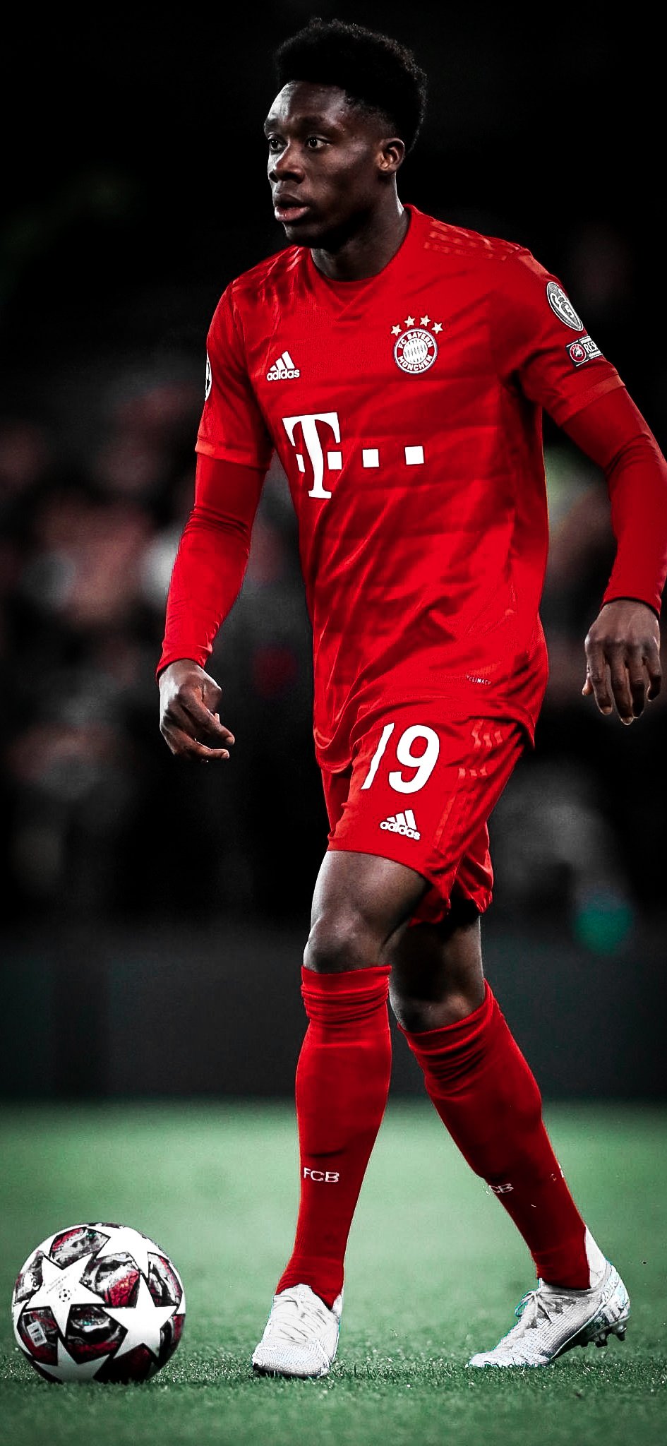 Madara on X: Alphonso Davies #Davies2025 🔴⚪  Lockscreens/wallpapers. 📱  The best left-back in the world has signed a 5-year contract extension at Bayern  Munich. ⚡️ #MiaSanMia @FCBayern  / X