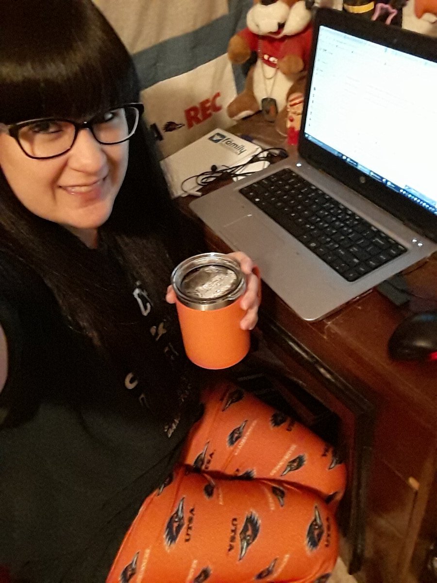 FalconsCCMRC's tweet photo. 3 things I love: my coffee ☕, #UTSA PJs🤙, &amp; staying connected with my #StevensFalcons!! 💻❤🖤 #FalconVirtualPride #NISDAtHome #missingeveryone https://t.co/3djOD74OLd