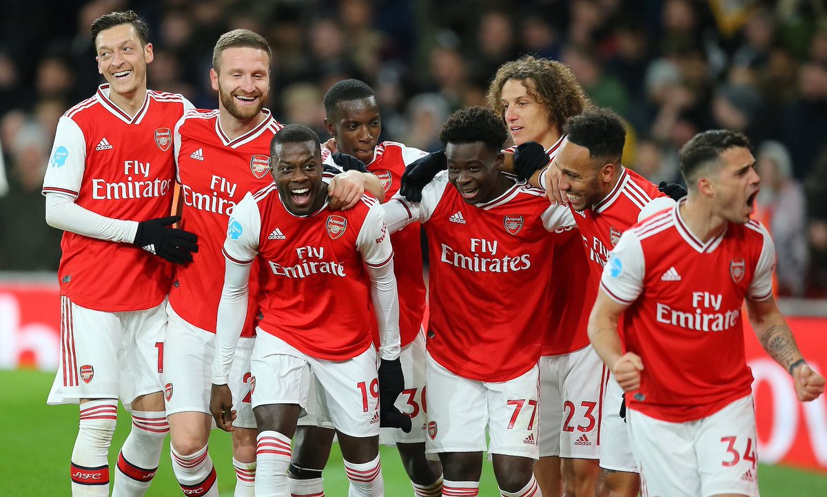 PatrickTimmons1's tweet photo. Arsenal have become the first club to accept pay-cuts across all first team players and staff over the next 12 months due to the ongoing worldwide struggle against the Corona Virus. 

I’m immensely proud to support this club and this group of players. https://t.co/HCSVEcj3C4