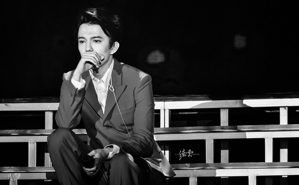 Hellen_dkd's tweet photo. feelings...    
#Dimash https://t.co/eChg1PazZc