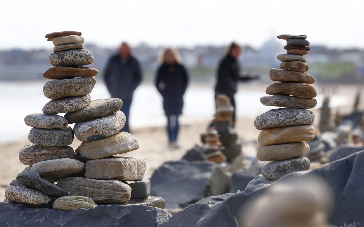 itvtynetees's tweet photo. Wow...😮 have you seen the stacks of pebbles on the beach at #WhitleyBay in #NorthTyneside? 

While people have been taking their daily #lockdown exercise, they’ve been adding pebble sculptures - which have now transformed the beach! 🌊 
📸: @owenhumphreys1 https://t.co/z8SL2hPxL2