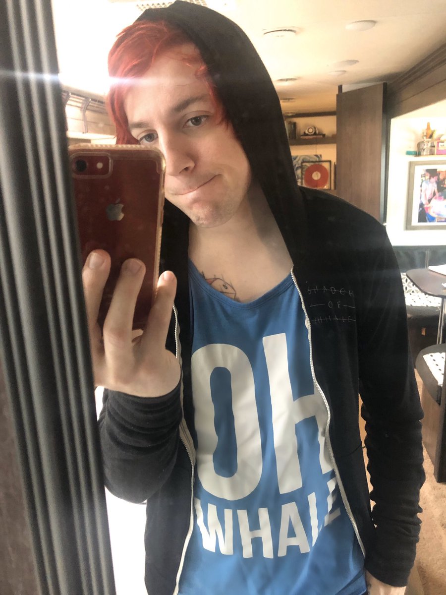 jeremyboyumsow's tweet photo. Sweater weather right to Tank weather.
Texas make up your god damn mind! https://t.co/qddAnmyZrv