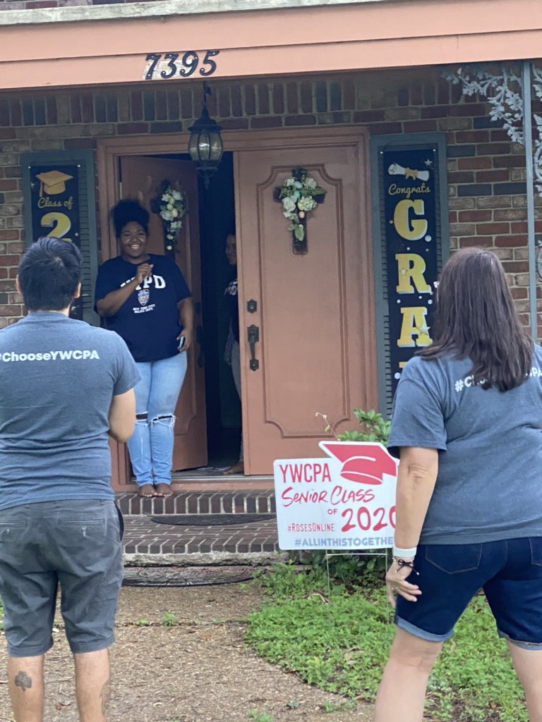Nicholgo01's tweet photo. Celebrating our Seniors with a parade and signs! This is HEART ❤💚 work!!@YWcpAguilar @april_williams4 @nwillia1_YWCPA @TDewalt_Osborne @YWCPA2020 #WeLoveYouClassof2020
#YWCPAClassof2020
#AllInThisTogether https://t.co/wHWFDWGoYd