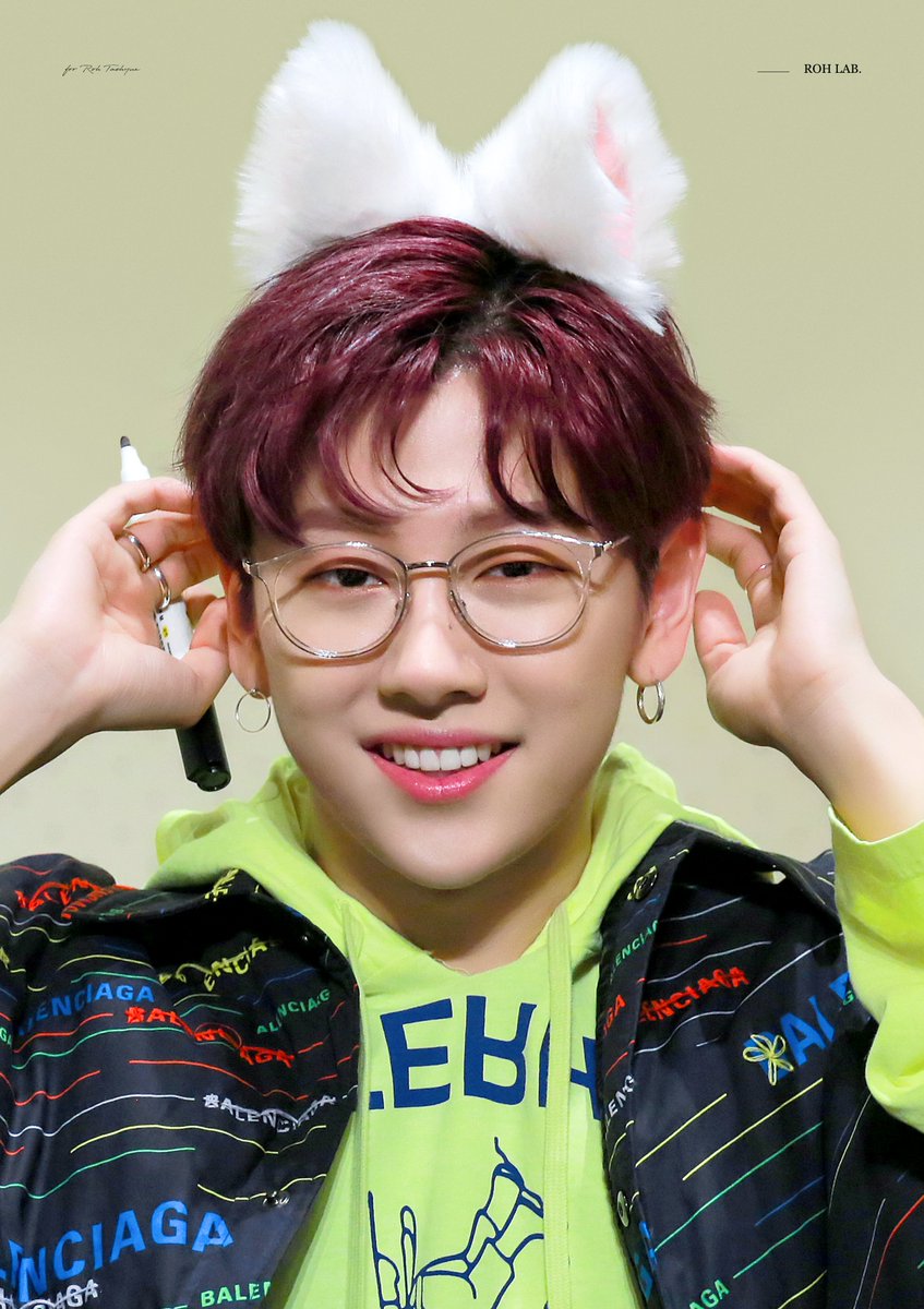 ROH_LAB's tweet photo. 190127 구로 팬싸
* crop ver.😽

#노태현 #ROHTAEHYUN
#ノテヒョン #盧太鉉 https://t.co/Pv1WZ4nIjq