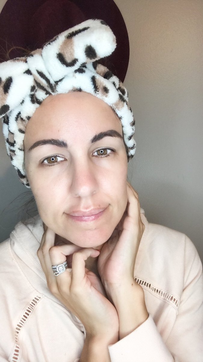 6 Skincare Steps To Maintain Youthful Skin kallieflexman.com/skincare-steps…