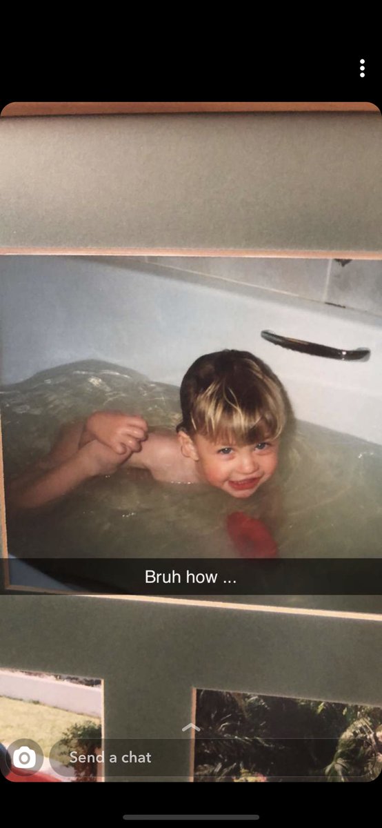 Devsivee's tweet photo. My best friend is 22 today!! I love you with everything angel girl ⭐️⭐️ @GenKustner https://t.co/QnLA4REWrT