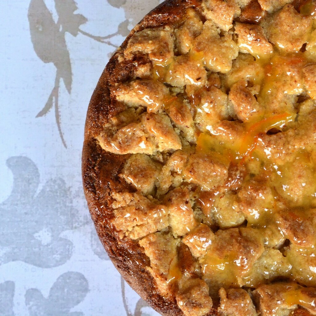 BarbaraSilanus's tweet photo. "Il miglior modo per stare allegri è cercare di rallegrare qualcun altro" - Mark Twain - 🍊🍊🍊 Torta all'arancia con briciole di frolla https://t.co/ToYZeQZBt7 https://t.co/aPriK8GIdn