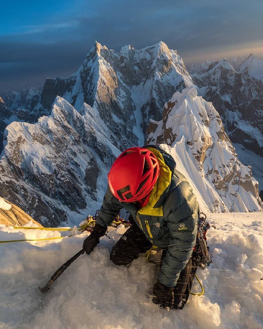 TheVisualYatra's tweet photo. In July 2015, alpinist @andy_houseman and alpinist/mountain sports photographer @jongriffithphotography travelled to Charakusa Valley, Pakistan.

(📷📝 @jongriffithphotography)
#karakoram #himalayas #pakistan #Mountains https://t.co/VToCL9jVPi