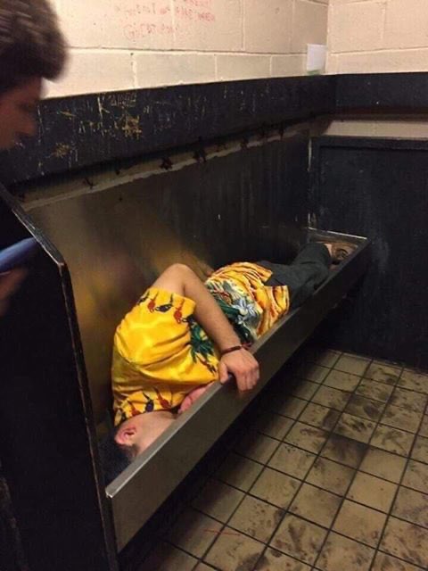 scarytoilet's tweet photo. https://t.co/fcU5gF494g