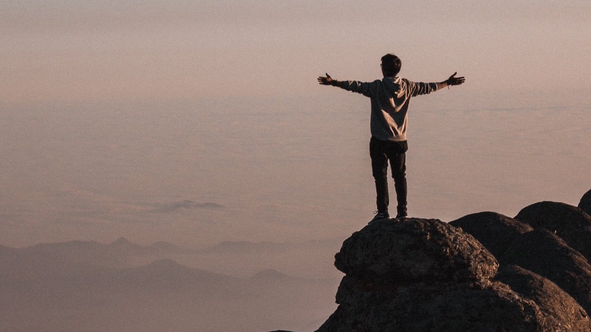 Johanna46401326's tweet image. #GrahamMonday ❤️
#BeautifulGreetings 💖#toAll
@GrahamWardle❤️
#SoulfulActor 
It was great sharing your 11am space  with you!!.
#5mindedicationto
#love❣️#Healing🧡#positivity