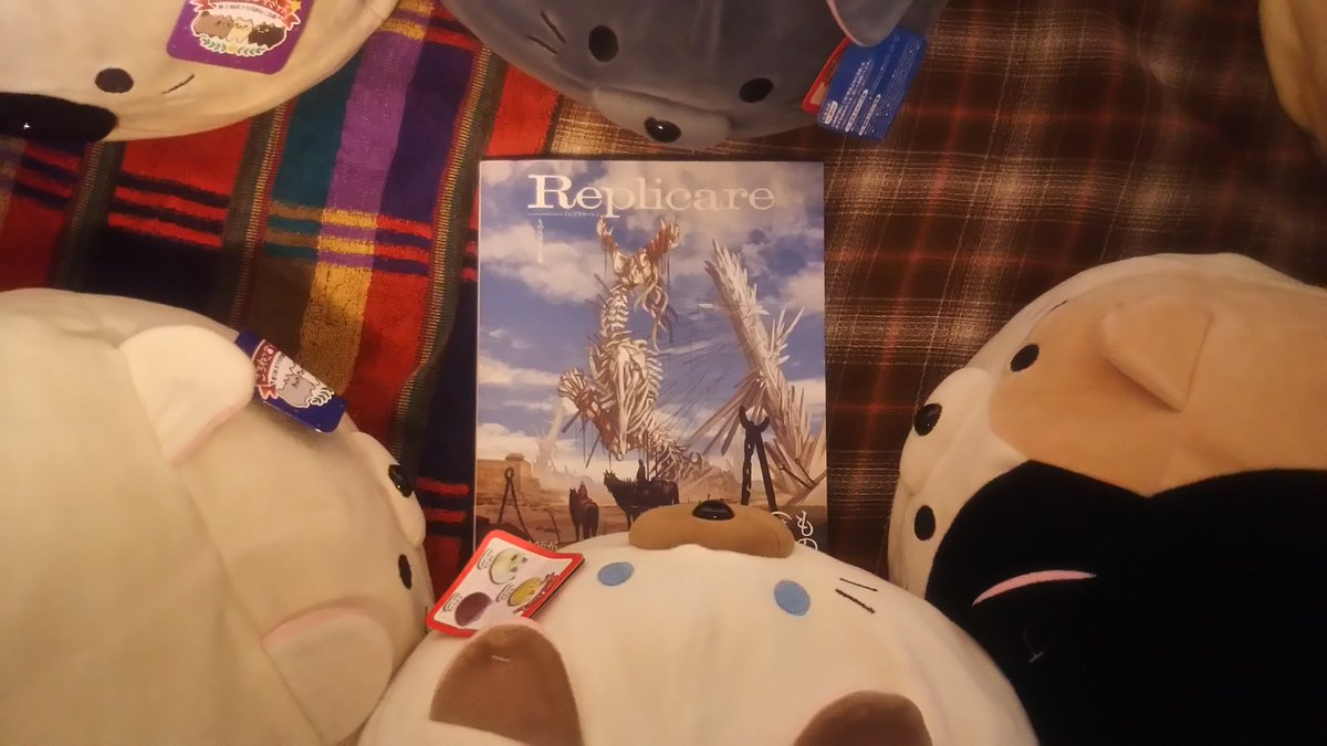 T01226509's tweet photo. #Replicare もの久保(蟻塚)
軽々に旅行に行けないのなら、絵の中の世界に足を向けるのもまた一興。
やがて怪物となる定めを持つ神々、怪物と化した神々を殺し続ける呪われた勇者、“魔王”と呼ばれる存在を討伐するため旅をする少年と神を失った聖域守り……断片的な言葉から空想は無限に広がる。 https://t.co/w9v53LGhQf