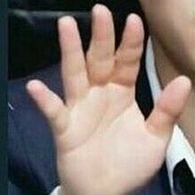 Jimin’s hands vs Jimin’s hands?????? — a thread