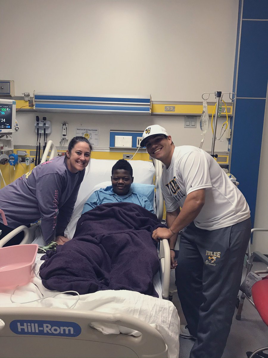 TeamTzionFight's tweet photo. More friends and teachers visiting @FightTzionC while he was in PICU and on the regular PEDS Floor #fighttzionchandler #yuleehighschool #teamtzion #Thankyou https://t.co/6FRygNbq3J
