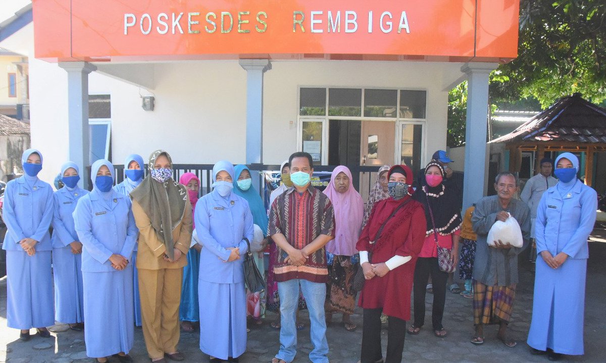 LanudZ's tweet photo. Bakti Sosial Pia Ardhya Garini Cabang 6/D.II Lanud Zam Dalam Rangka Peduli Covid-19 https://t.co/fgB0wMK5oU