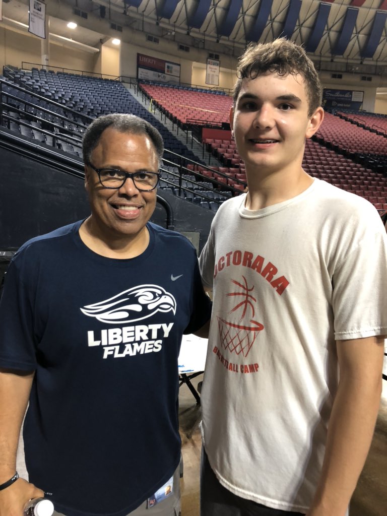 Congrats to Ritchie McKay on coach of the year awards/30 wins! @LibertyMBB_