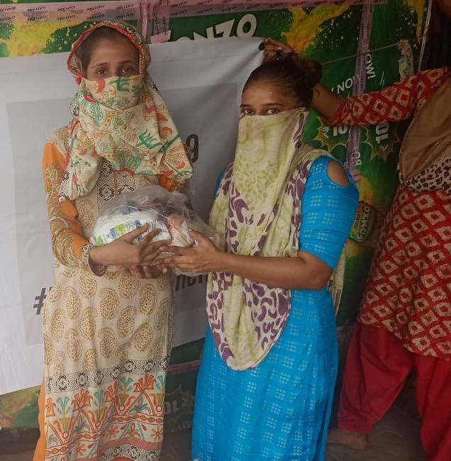VedantaVision's tweet photo. Through our Social Responsibility Program, we have been able to reach out to over 400 underprivileged kid's family with essential rations!
You can help by contributing here: https://t.co/fL3HlVR1RP…/contribu…/PCfyM00000000011/AL9X2
#Covid19Relief #Vedantatrust #footiefirst https://t.co/ryCiZph6Nx