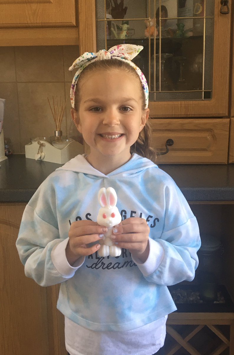 donnahousham82's tweet photo. @CastleWood_ Lacey-Mae is very happy her Easter bunny hatched today! 😍 #keepsafekeepsmiling x https://t.co/l8hJZie6OQ
