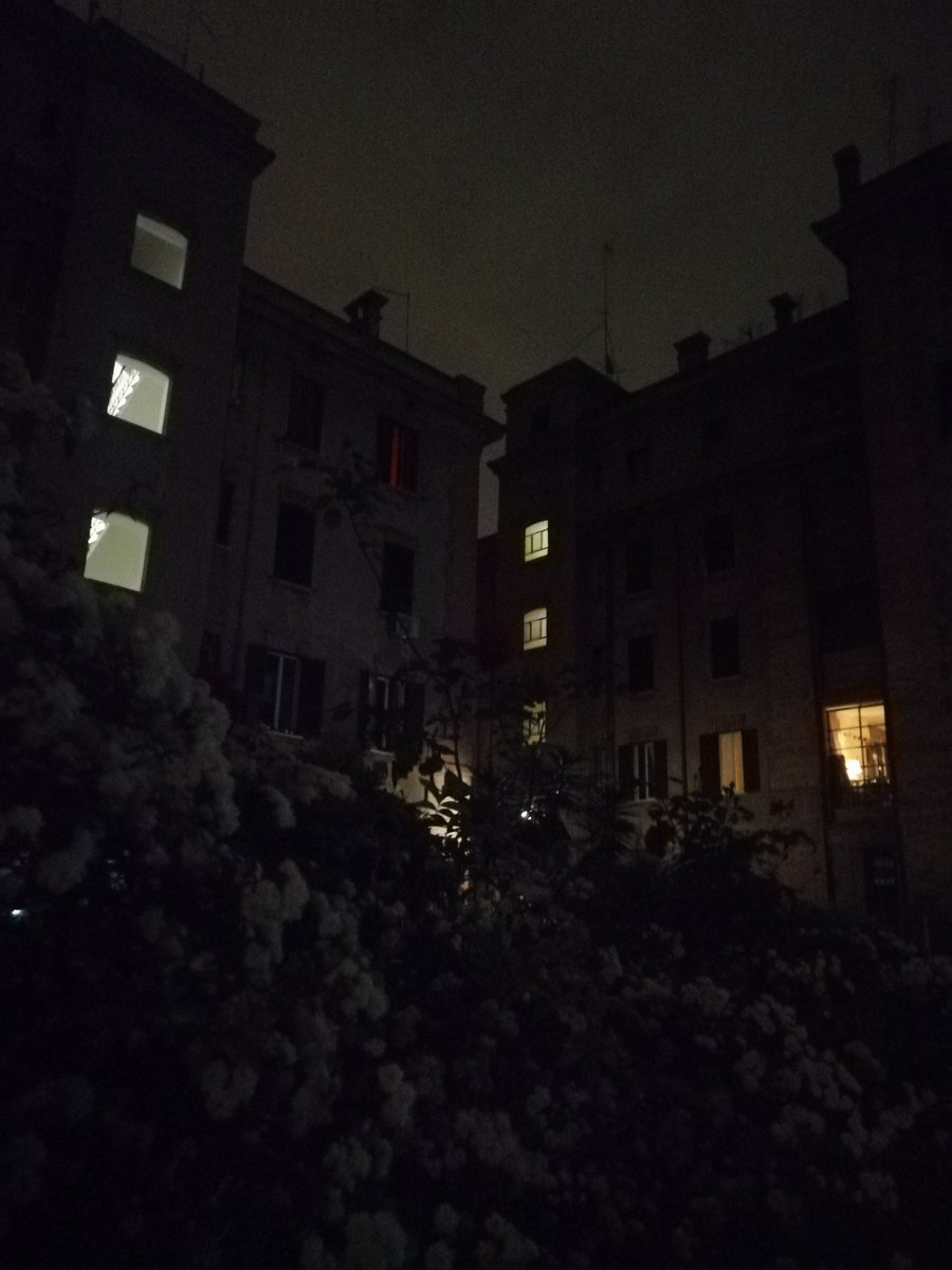 geppet's tweet photo. #cortile #Testaccio #Roma #JamesStewart ci avrà inquadrato? https://t.co/iNLQMcRBeu