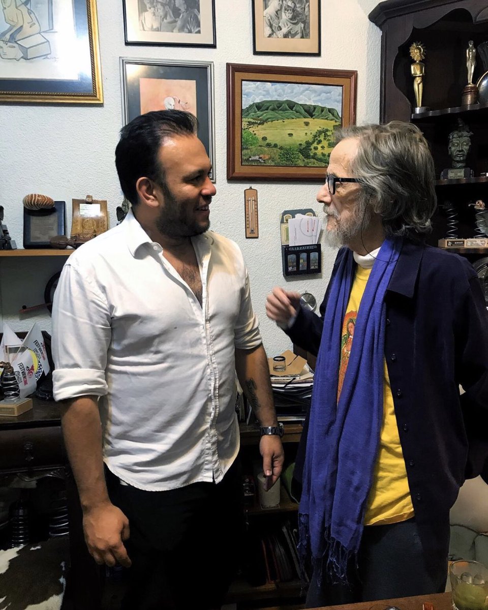 BestialCine's tweet photo. Se nos va otro grande. Maestro de maestros Gabriel Retes. Toda una época con él. Abrazo al cielo y arrieriles somos Maestro. https://t.co/RAlMbIw9Yo