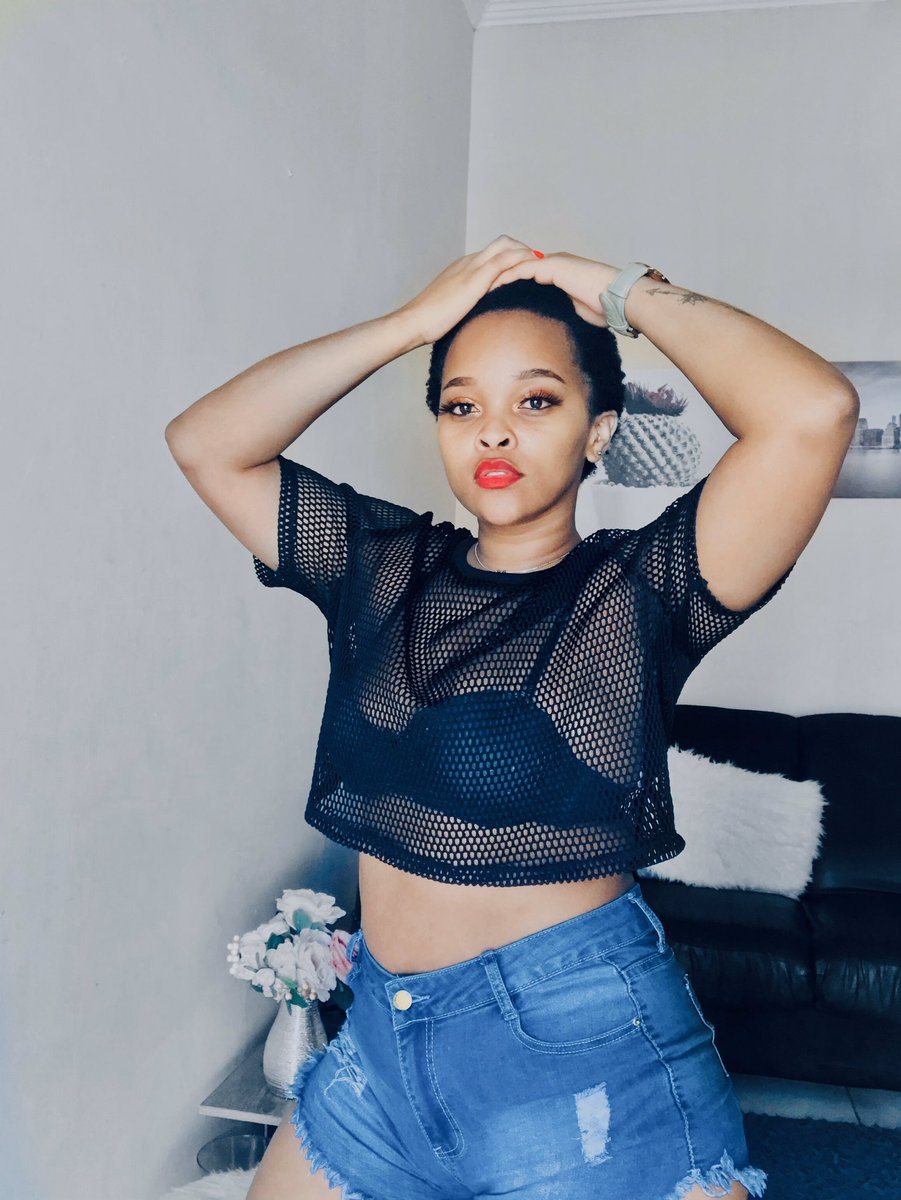 Hey huns 😊
I uploaded a video on my YouTube. Please check it out youtu.be/BDVd_lFXbE8. And also entered the @CosmopolitanSA influencer award please do nominate me for Best New Comer, select tik tok, Instagram and Facebook I’m using lelwarsmith