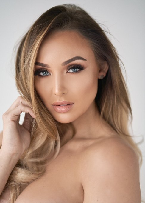 My daily mantra to myself - &ldquo; I&rsquo;m going to make you SO PROUD &ldquo; https://t.co/awjno99Z2k