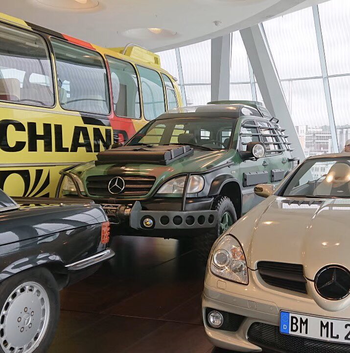 マテル ジュラシックパーク フォード エクスプローラー メルセデスベンツ バス マテル ジュラシックパーク フォード エクスプローラー メルセデス