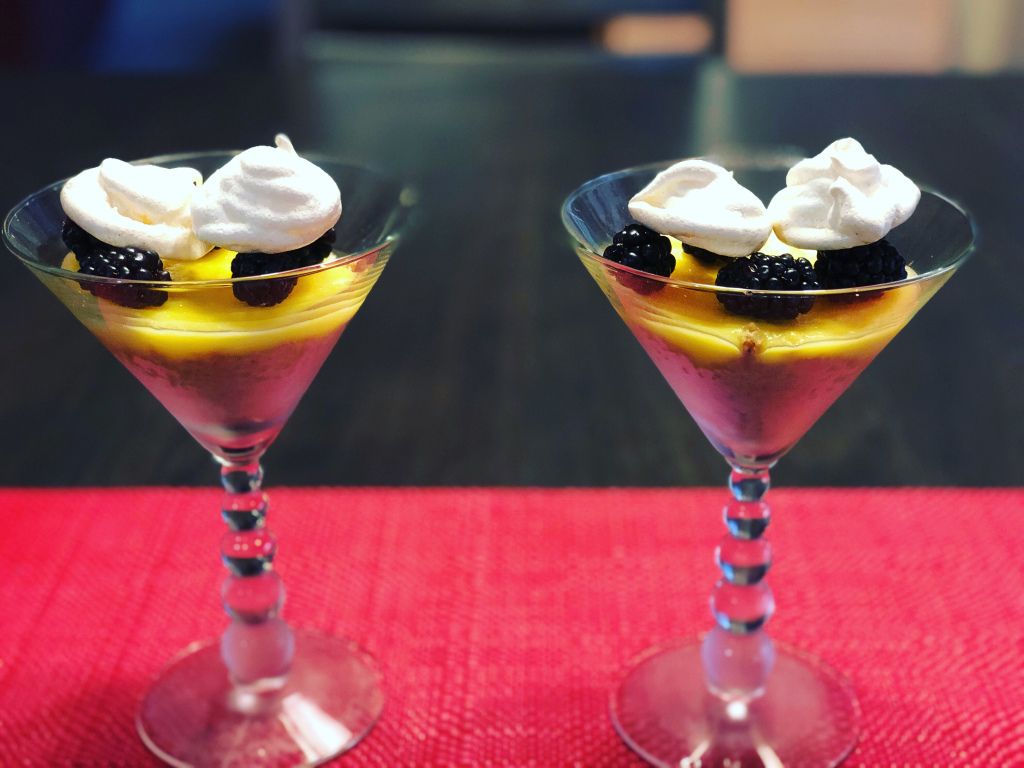 Lemon Curd Topped with Berries &amp; Mini Pavlova cookinbetta.wordpress.com/2020/04/20/lem…