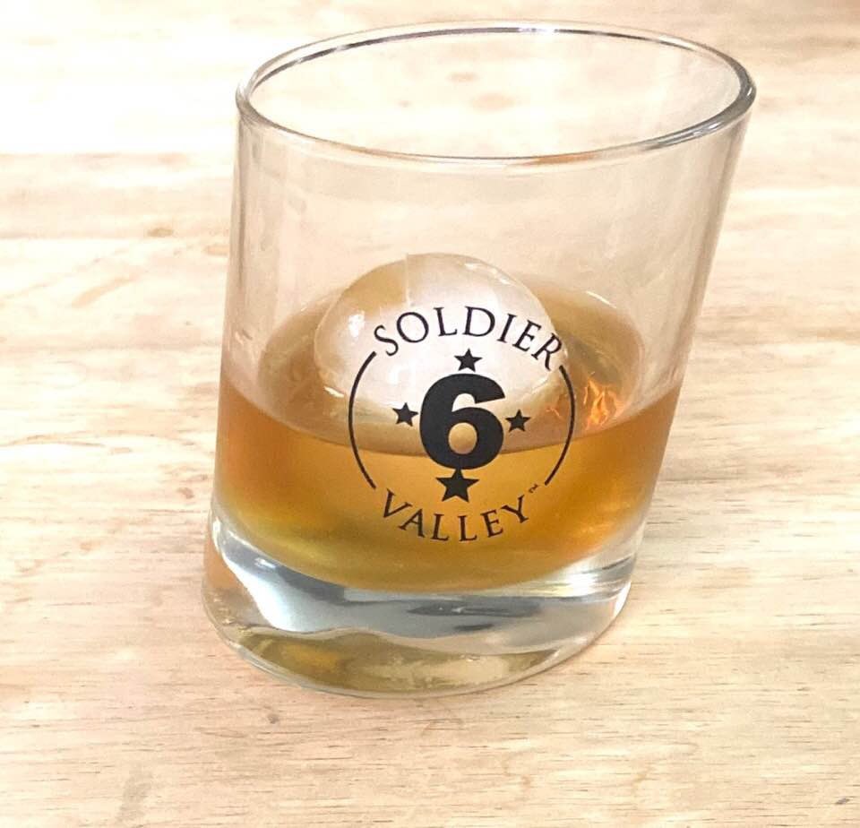 PDistillers's tweet image. Why drink coffee on a Monday morning when you can have a glass of whiskey? #whiskey #mondays #goodmorning #usa