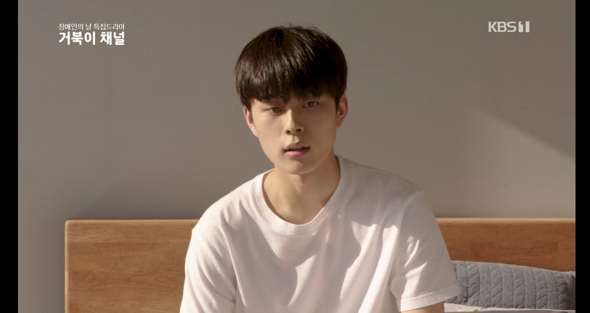 ArisaArisAris's tweet photo. ฉากนี้น้องหล่อทะลุจอ
#유선호 #YOOSEONHO 
#TurtleChannel #거북이채널 #TurtleChannelxSeonho https://t.co/CjWtzll04c