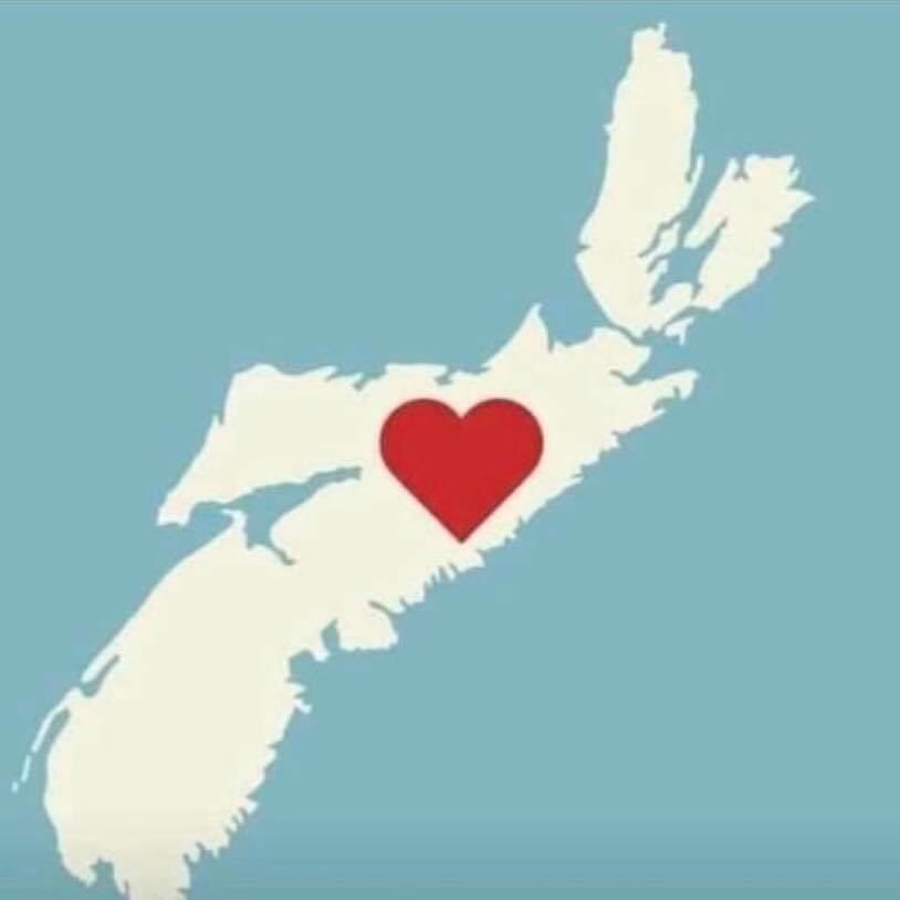 SHelenmackinnon's tweet photo. #NovaScotiaStrong My heart goes out to my home province during this unbelievably sad and tragic time! You are in my thoughts and prayers 🙏😢 https://t.co/F4yaZZUbfi