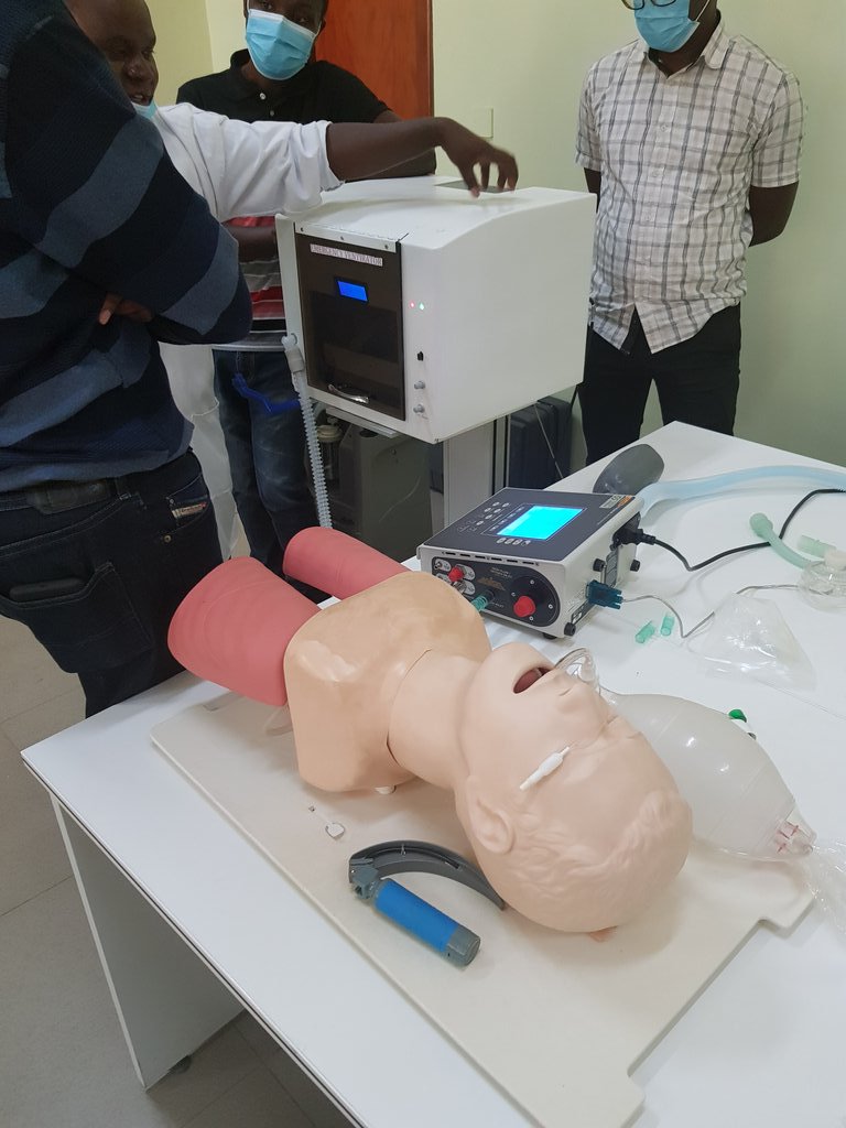 Eng. Diogene MULINDAHABI (@dmulindahabi) on Twitter photo Testing of our made in Rwanda Ventilator using lung simulator and gaz flow analyser. We appreciate the good collaboration between education and health sectors in this journey, <a href="/Rwanda_Edu/">Ministry of Education | Rwanda</a> , <a href="/RwandaPolytec/">Rwanda Polytechnic</a> , @IPRCKigali , <a href="/ClaudetteIrere/">Claudette Irere</a> , <a href="/jamesgashumba/">James Gashumba</a> , <a href="/RwandaHealth/">Ministry of Health | Rwanda</a> Testing of our made in Rwanda Ventilator using lung simulator and gaz flow analyser. We appreciate the good collaboration between education and health sectors in this journey, <a href="/Rwanda_Edu/">Ministry of Education | Rwanda</a> , <a href="/RwandaPolytec/">Rwanda Polytechnic</a> , @IPRCKigali , <a href="/ClaudetteIrere/">Claudette Irere</a> , <a href="/jamesgashumba/">James Gashumba</a> , <a href="/RwandaHealth/">Ministry of Health | Rwanda</a>