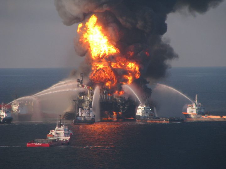 EarthProtecting's tweet photo. “Ten years ago, we watched the largest oil disaster in U.S. history unfold in the Gulf of Mexico. A decade later, offshore drilling remains as dirty and dangerous as ever,”
https://t.co/uQ3WE4zITe

@B_iat_unina20 

#environment #disaster #awereness https://t.co/liZxO9GzdS