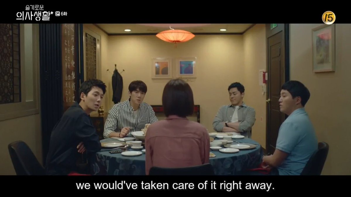 Everyone is looking at songhwa but ikjun did not look at songhwa. He is the only one talking in calm way #HospitalPlaylist