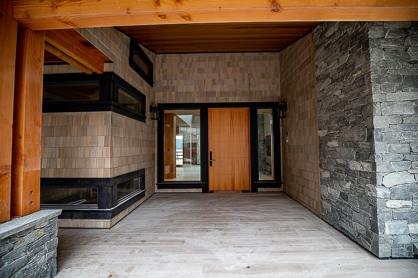 westcoastwoodbc's tweet image. the entrance is the heart of a home. 
*
#buildgreen. #buildclean #buildsmart #buildwithwestcoastwood #dezeen #iarchitecture #aia #buildwithcedar #engineeredshingles #passivehouse