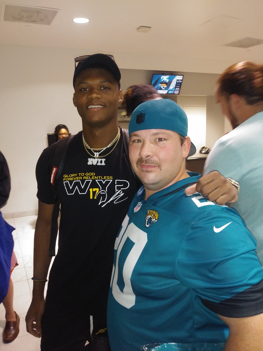 JagsMegaFan's tweet photo. Congratulations to DJ for his incredible Pro Bowl season. He has grown so much since his rookie year and I see him with a 1200 yard nine touchdown season coming up #Jags fan #CharkAttack #Hard worker https://t.co/SzsDOKf9UJ