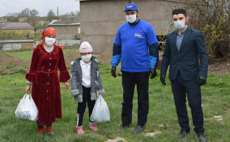 s_stalsk's tweet photo. Филиал благотворительного фонда Инсан в Сулейман-Стальском районе провел акцию 
https://t.co/BHtwSmQ02t https://t.co/1wFx3fTBQ8