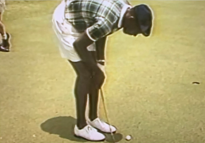 MarkAButton's tweet photo. Besides the gravity of the Scottie Pippen contract and being so undervalued, my biggest OMG takeaways from Chapters 1 & 2 of #TheLastDance were learning MJ played golf with Danny Ainge during the 1986 Bulls-Celtics playoff series & the insane length of MJ's putter!😱 #ShortPutter https://t.co/fPM9dT7ndN
