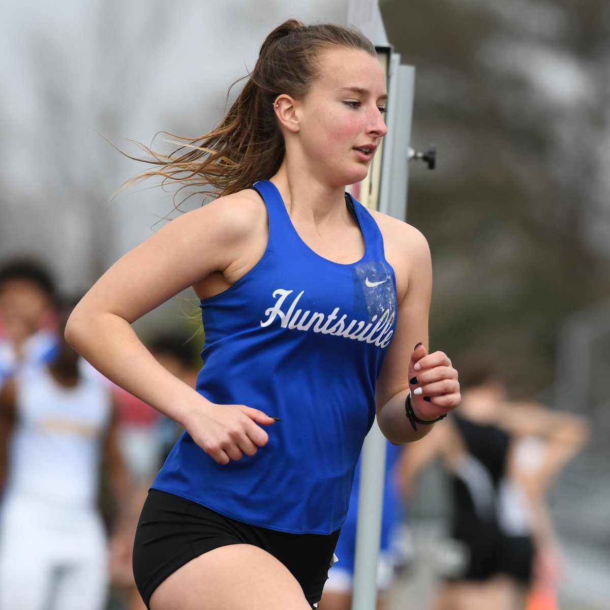 SeniorSpotlight:Zoe Falkenberg competed 2 seasons for the Panthers as a distance runner.Her main event was the 3200 where she was a state qualifier for indoor and outdoor.Zoe will attend the University of Alabama this fall! Congrats Zoe! #co2020 #PantherNation #GBR #reapingseason
